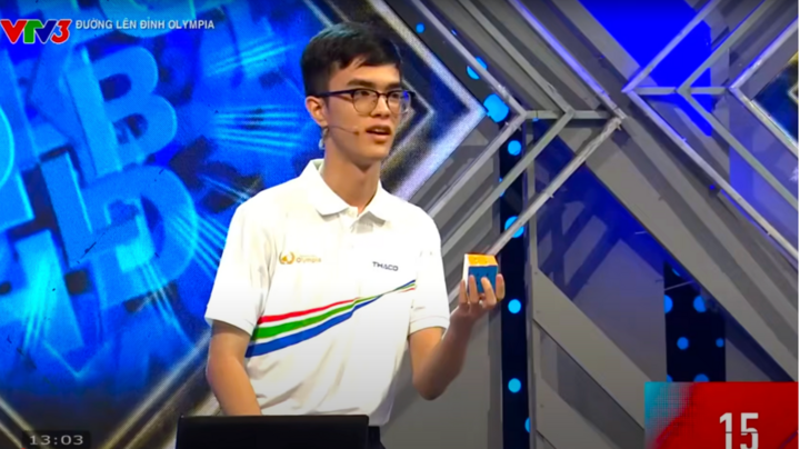 Clip: Nam sinh Olympia trổ tài 