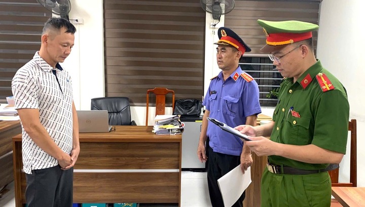 Khởi tố, bắt tạm giam Đức 