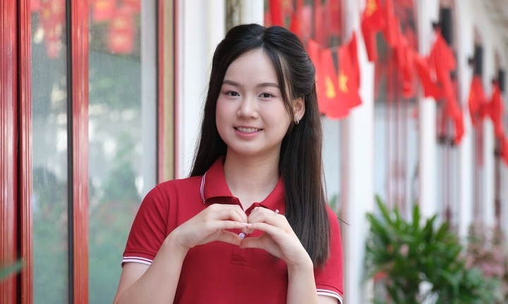 Chân dung nữ thủ khoa toàn quốc khối A00