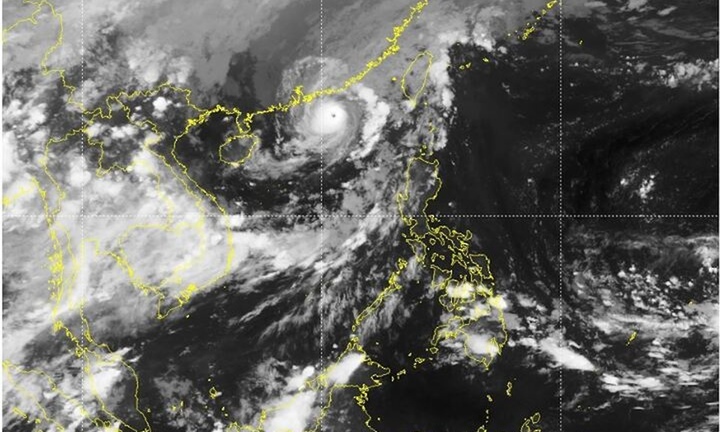 Bão số 8 chưa xong, dự báo từ nay đến cuối năm còn 5-7 cơn bão, áp thấp nhiệt đới trên Biển Đông
