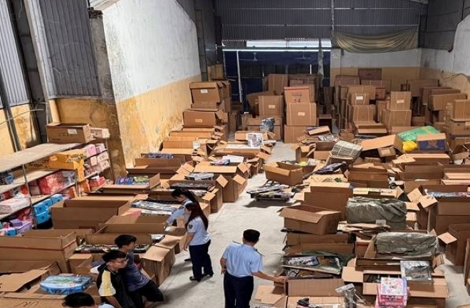 Phát hiện hơn 3.000 sản phẩm đồ chơi trẻ em nhập lậu, không rõ nguồn gốc ở Ninh Bình