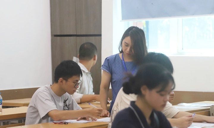 Bộ GD&ĐT lấy ý kiến Thông tư về quy tắc ứng xử của nhà giáo với phương châm 