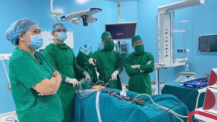 Tin tức đời sống 21/9: Mổ nội soi thành công 2 ca viêm ruột thừa trong cùng 1 ngày tại Côn Đảo