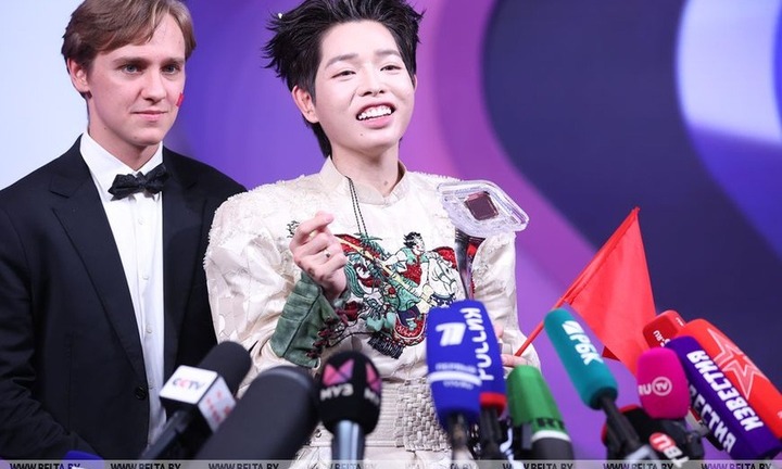 Loạt báo Nga khen ngợi Đức Phúc với chiến thắng thuyết phục ở Intervision