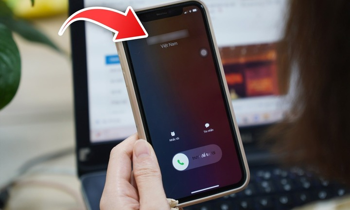 Màn đáp trả thông minh của cô gái khiến kẻ giả danh công an 