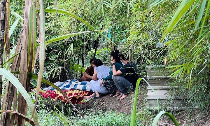 Phát hiện 2 anh em ruột tử vong dưới mương nước ở TP.HCM