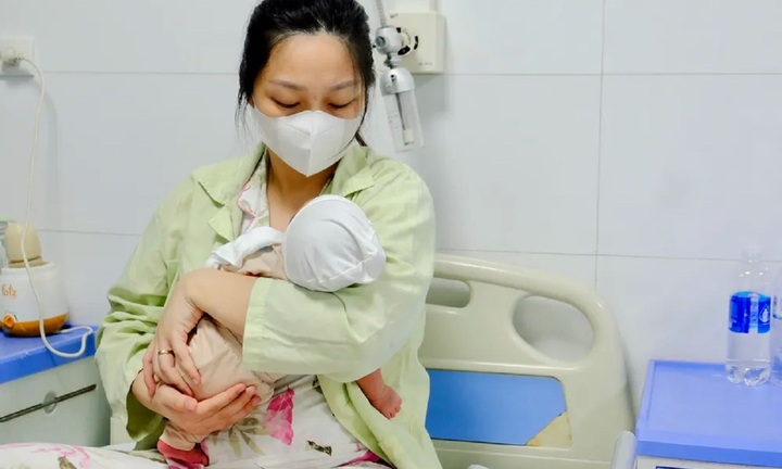 Chi tiết thủ tục hưởng chế độ thai sản với lao động nam khi vợ sinh con