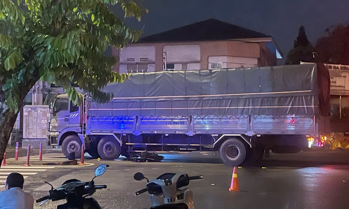 Tin tức tai nạn giao thông mới nhất ngày 23/9: Người đàn ông tử vong dưới bánh xe tải ở TP.HCM