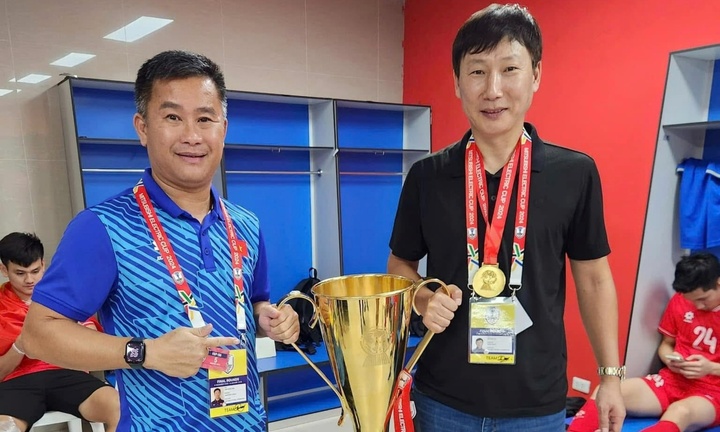 Trợ lý của HLV Kim Sang Sik  làm Chủ tịch CLB Quy Nhơn United