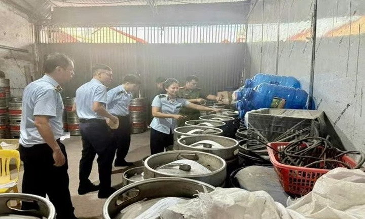 Vụ sản xuất bia hơi nghi giả mạo nhãn hiệu: Chuyển hồ sơ cho cơ quan CSĐT