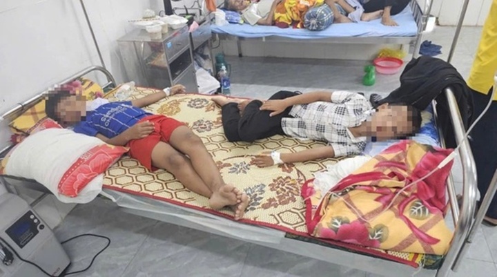 Quảng Trị: Xác minh thông tin phó hiệu trưởng không cho đưa học sinh bị ngộ độc đi bệnh viện 