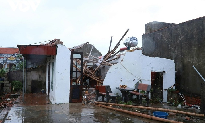 Lốc xoáy kinh hoàng ở Ninh Bình: 9 người chết, 18 người bị thương