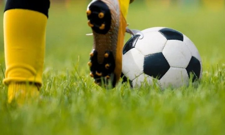 Tin tức đời sống 1/10: Va chạm khi chơi bóng, người đàn ông 40 tuổi nhập viện nguy kịch