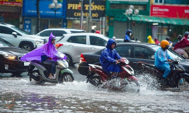 Tin tức dự báo thời tiết hôm nay (1/10): Bắc Bộ nguy cơ ngập úng do mưa lớn