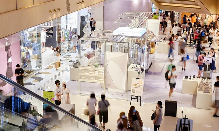 Startup Việt đón sóng cơ hội mới: Xu hướng Pop-up store trong trung tâm thương mại lên ngôi mùa lễ hội