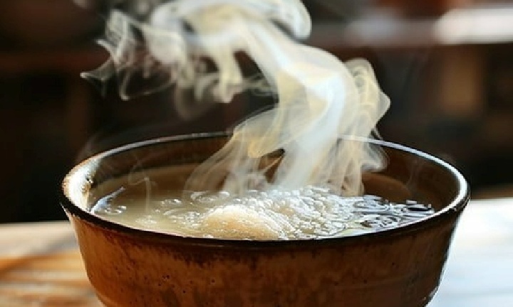 Nắp thanh quản sưng to như 