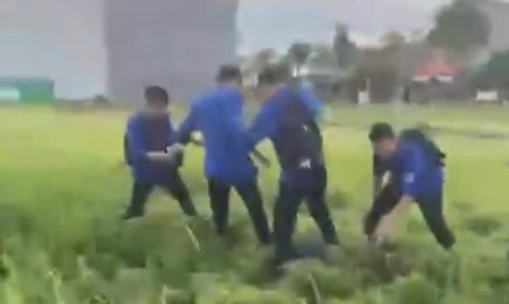 Mâu thuẫn cá nhân, nam sinh lớp 11 ở Hải Phòng bị nhóm bạn đánh gãy xương nhập viện