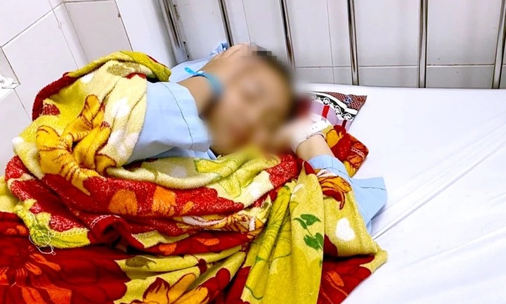 Vụ nữ sinh lớp 8 ở An Giang bị đánh hội đồng: Trường học báo cáo gì?