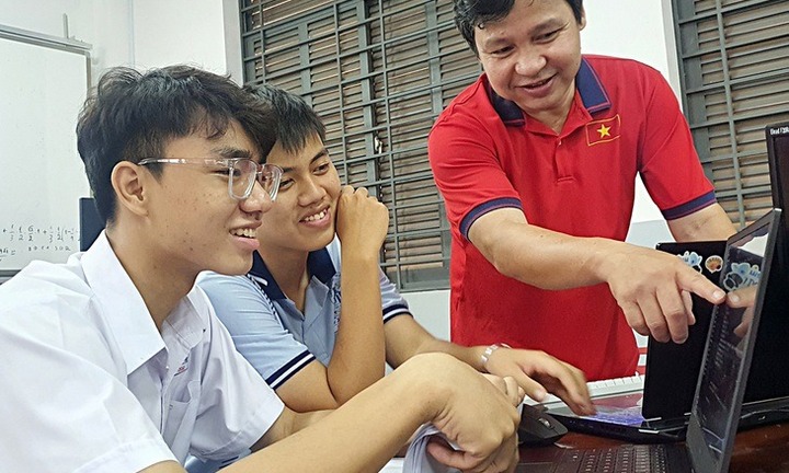 Tin tức giáo dục 24h: Bộ GD&ĐT đề xuất sửa quy chế thi nghiên cứu khoa học kỹ thuật của học sinh