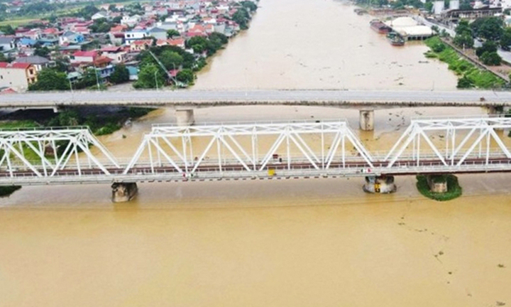 Lũ trên sông Cầu, sông Thương tiếp tục lên: Bộ NN&MT yêu cầu chủ động ứng phó lũ đặc biệt
