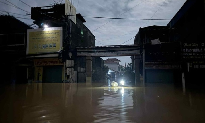 4 người chết, 2 người mất tích, 200.000 ngôi nhà bị ngập do mưa lũ ở Thái Nguyên