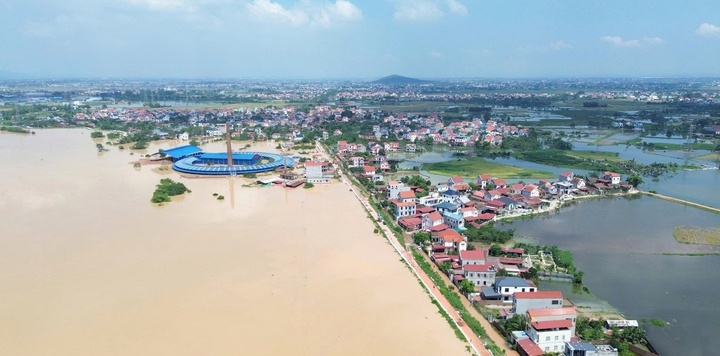 Tin tức thời sự hôm nay (11/10): Vòi rồng xuất hiện trên biển Phú Quốc