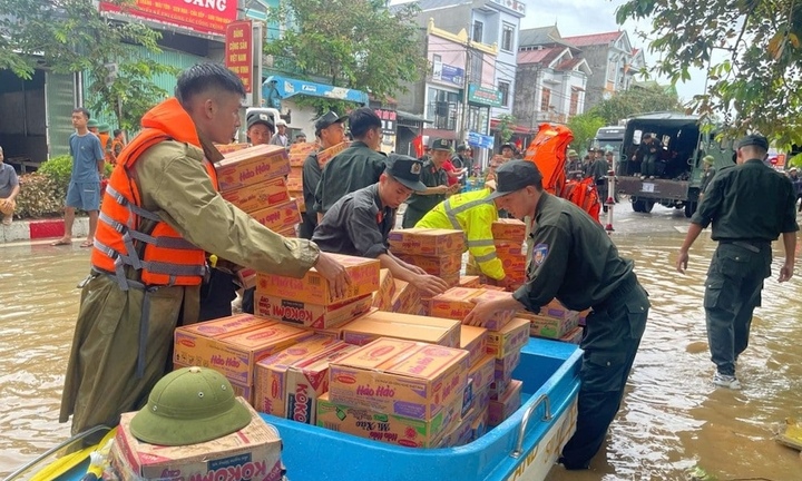 Tăng cường bảo đảm an toàn thực phẩm, phòng chống ngộ độc do bão, lụt
