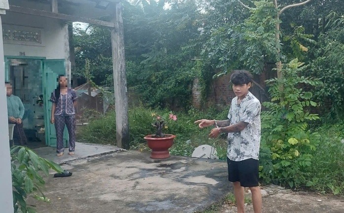 Dùng khăn trùm mặt, trói em họ cướp vàng, Phan Phước Thảo bị bắt