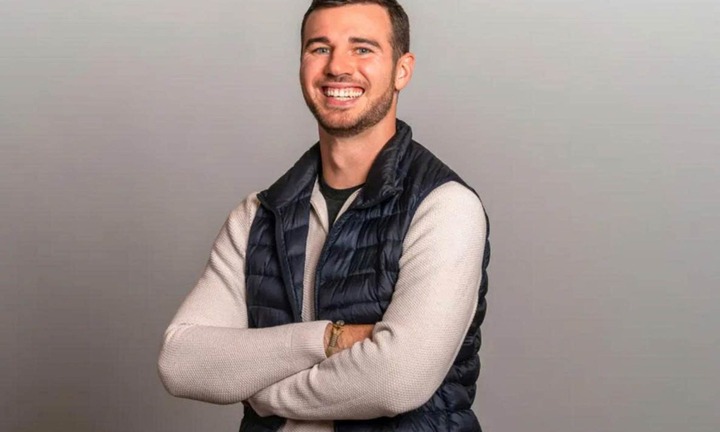 Bỏ đại học cứu công ty khỏi 