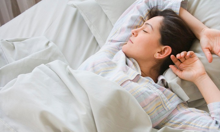 Thói quen khi vừa tỉnh giấc có thể gây đột quỵ cần tránh