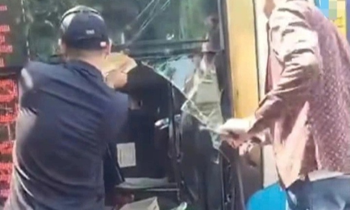 Tai nạn giao thông ở Lào Cai: Xe khách mất phanh tự lật, 3 người tử vong, nhiều người bị thương