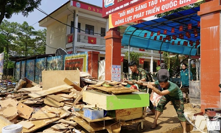 Thủ tướng Chính phủ yêu cầu khắc phục nhanh nhất thiệt hại do thiên tai ở các cơ sở giáo dục