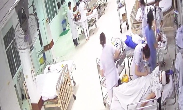 Vụ ô tô 7 chỗ va chạm xe đầu kéo, 7 người bị thương ở Đà Nẵng: Bé gái 11 tháng tuổi không qua khỏi