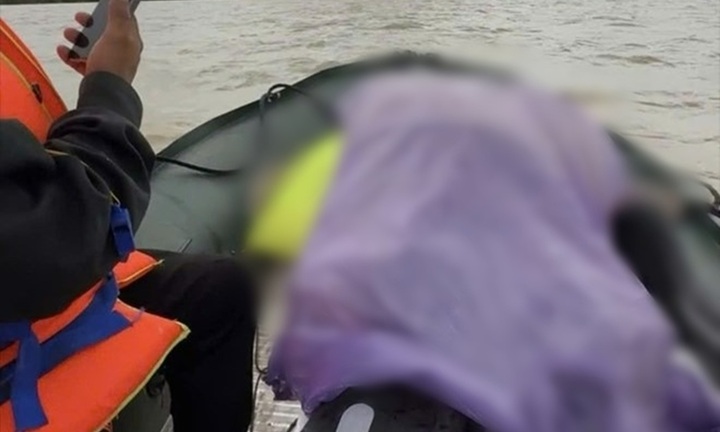 Vụ 3 bố con mất tích trên sông Lam: Tìm thấy thi thể 2 bé gái