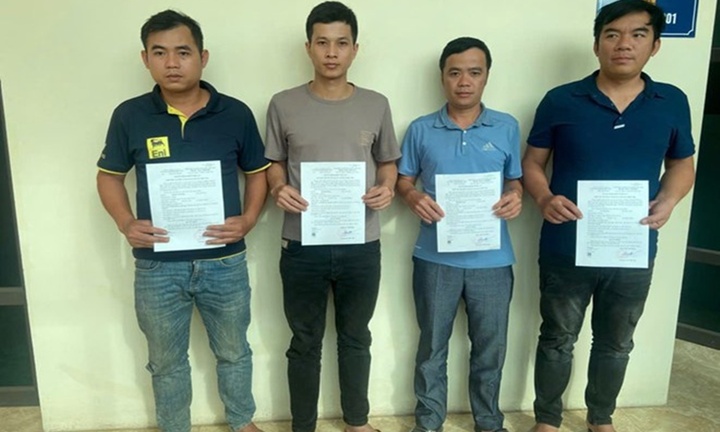 Khởi tố ổ nhóm livestream 