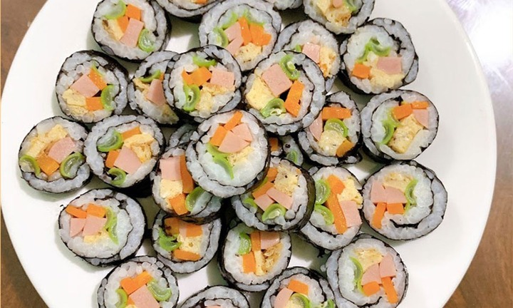 Cách làm kimbap ngon không tanh
