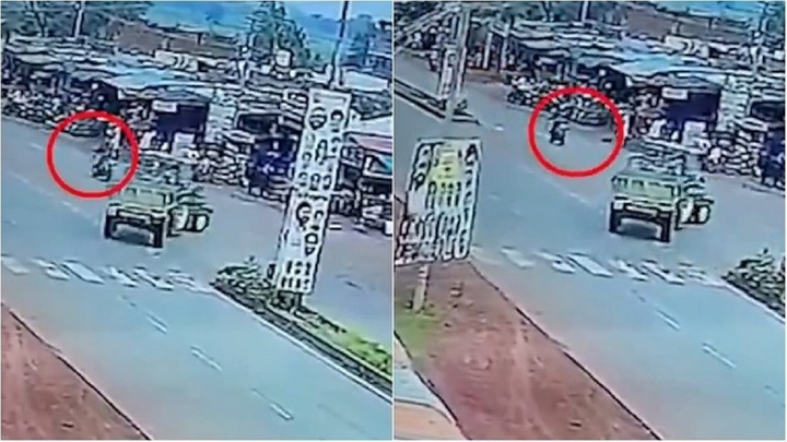 Clip: Xe máy va chạm mạnh với xe công nông, người ngồi sau văng xa 6 mét