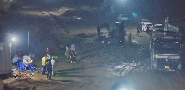 Hưng Yên: Bắt quả tang nhóm người chôn, lấp gần 50 tấn chất thải trái quy định