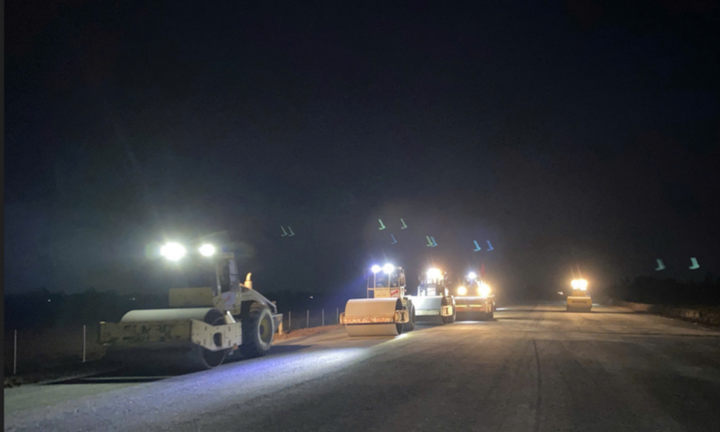 60 ngày đêm đẩy nhanh tiến độ dự án cao tốc Cần Thơ - Cà Mau