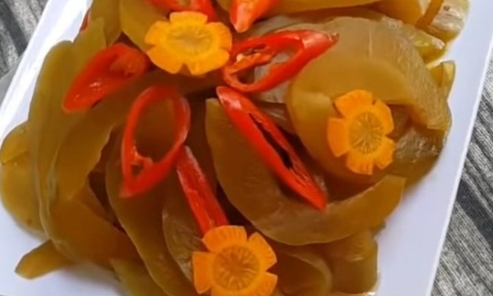 Cách làm dưa mắm miền Tây chua chua ngọt ngọt