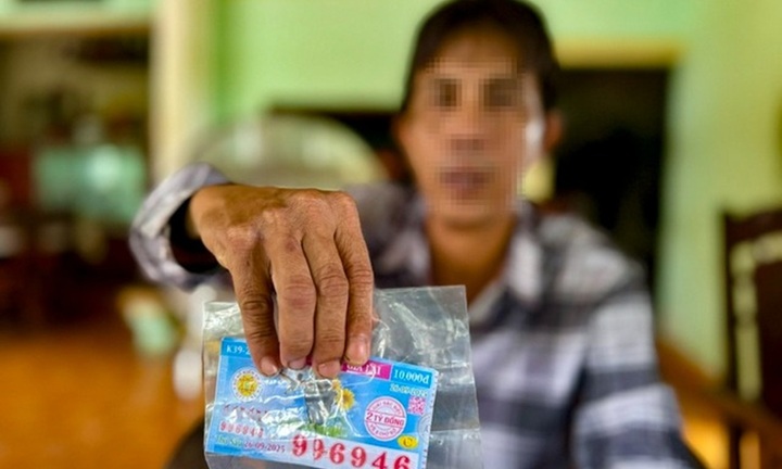 Vụ tờ vé số trúng giải 2 tỷ đồng bị rách: Chuyển công an giám định