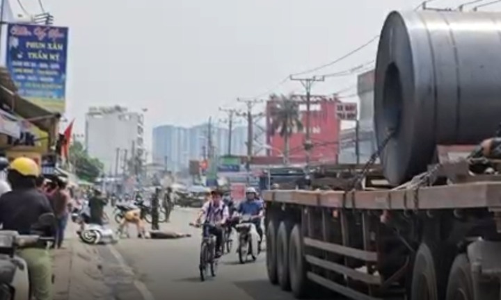 Tin tức tai nạn giao thông mới nhất ngày 24/10: Va chạm với xe đầu kéo, người đàn ông tử vong