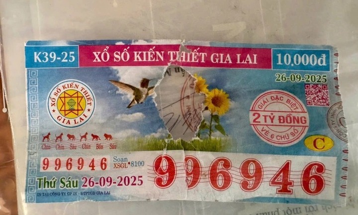 Vụ tờ vé số trúng giải 2 tỷ đồng bị rách: Người phụ hồ nghèo nhận thưởng