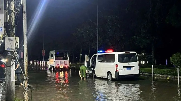 Danh tính 2 em nhỏ tử vong nghi do rò rỉ điện tại công viên ngập nước