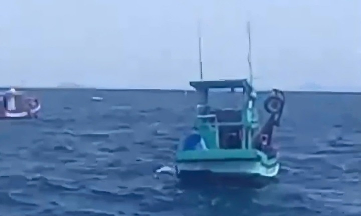 Tìm kiếm bé trai nghi mất tích khi lặn biển vào ban đêm ở Phú Quốc