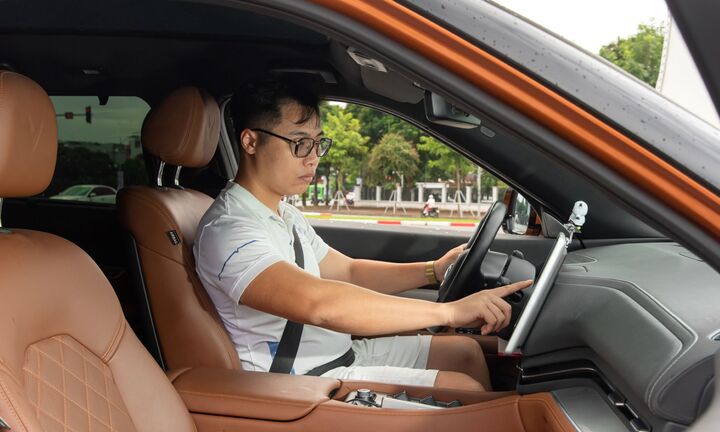 VinFast VF 9 qua chia sẻ của khách Việt: Khỏe như xe động cơ V8, “nuôi” dễ ngang xe hạng A