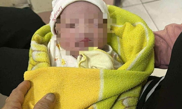 Tin tức thời sự ngày (31/10): Bé gái sơ sinh bị bỏ rơi trong nhà hoang