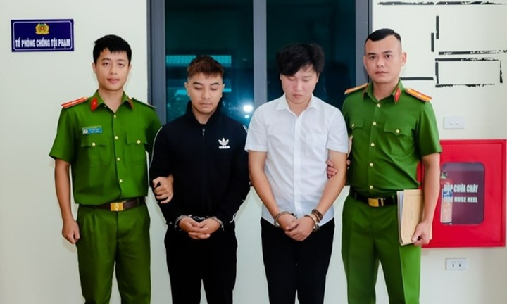 Công an bắt quả tang Doãn Trường Giang tàng trữ hàng cấm