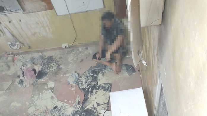 Thông tin mới nhất vụ người đàn ông tấn công hàng xóm rồi cố thủ trong căn nhà bốc cháy ở TP.HCM