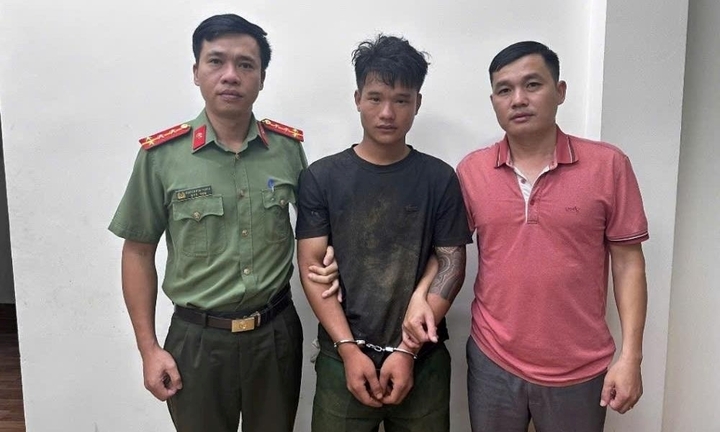 Bắt giữ khẩn cấp đối tượng trốn truy nã Nguyễn Văn Long 